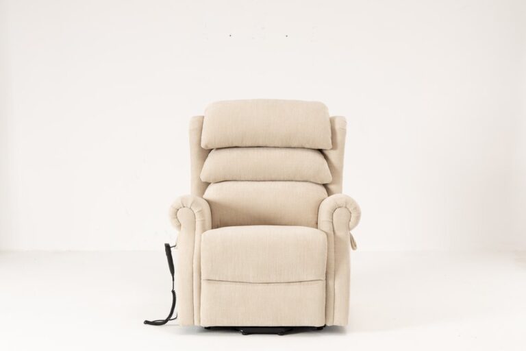 9197 Power Lift Recliner Chair